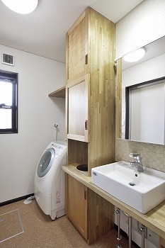 間中工務店 【平屋・2000万円台】光と風が優しく子どもを包みこみ育む。暮らしやすく家族が繋がる、心がなごむ平屋の住まいの建築実例画像9