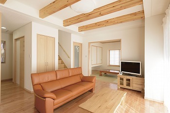 間中工務店 【2000万円台・間取図有】今の「不満」をじっくり聞いてプランに反映。ムダを感じず、使いやすい。快適で過ごしやすい住まいの建築実例画像3