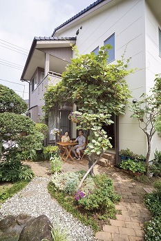 間中工務店 【2000万円台・間取図有】じっくりと耳を傾けて施主の理想を形にする。家事がラクで将来を見越した自然を感じる家の建築実例画像2