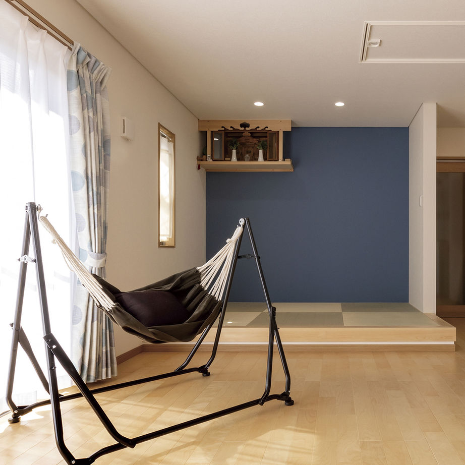 間中工務店 開放感が心地よい、光溢れるLDK。広々とした空間に、家族が集まる過ごしやすい平屋の建築実例画像3