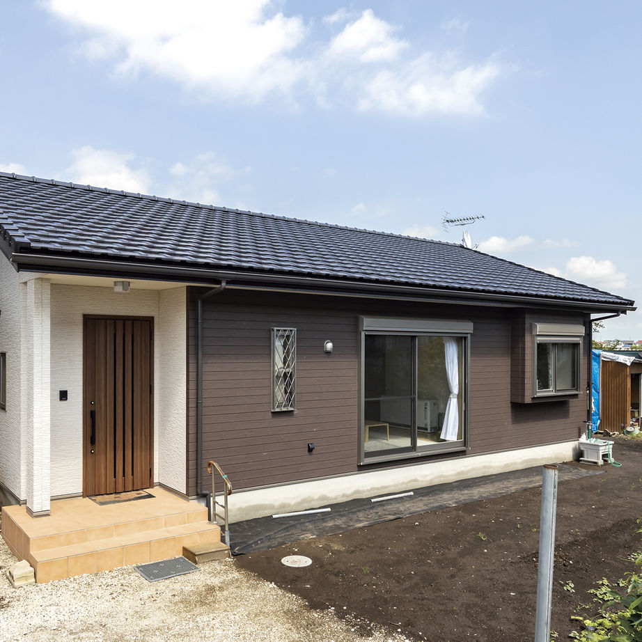 間中工務店 開放感が心地よい、光溢れるLDK。広々とした空間に、家族が集まる過ごしやすい平屋の建築実例画像4