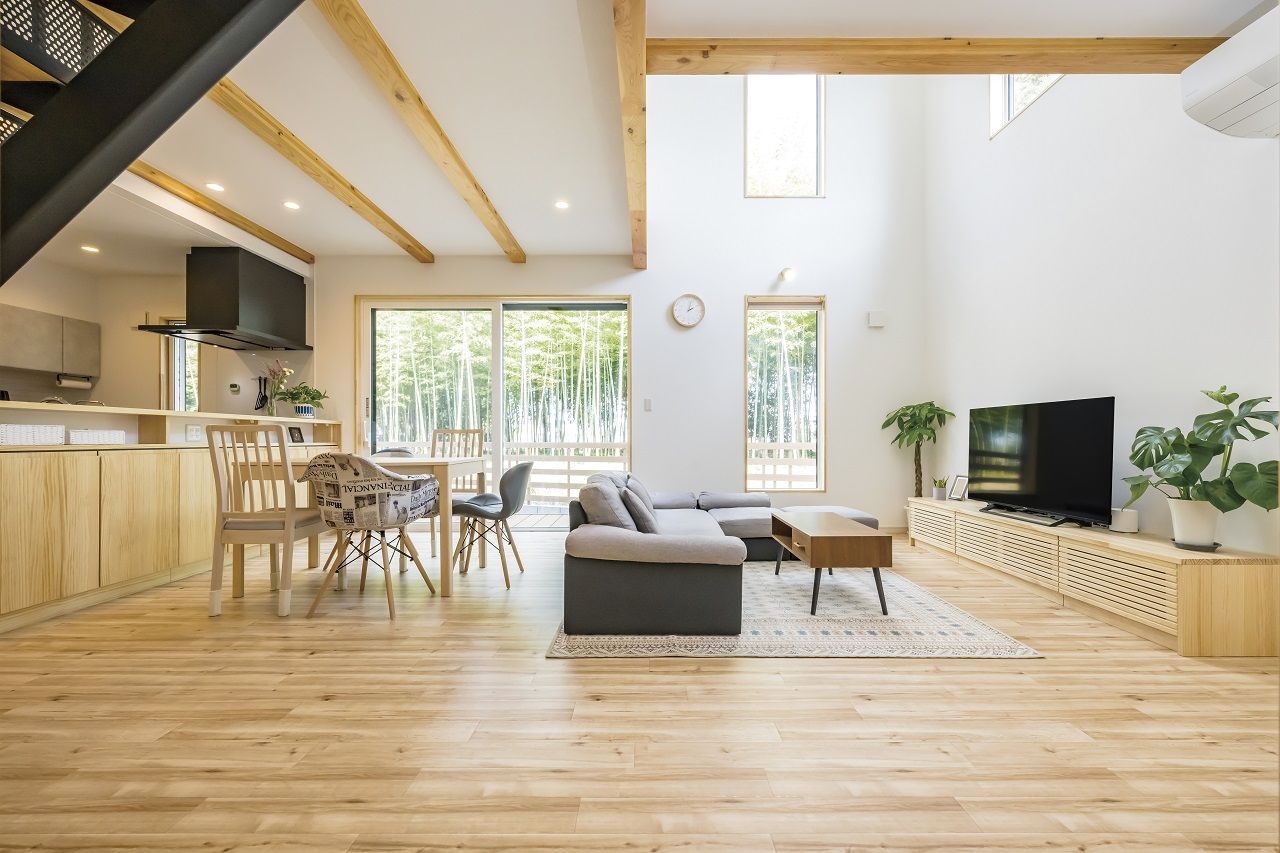 間中工務店 美しい竹林を眺めてくつろげる好みがつまったカフェ併用住宅の建築実例画像2