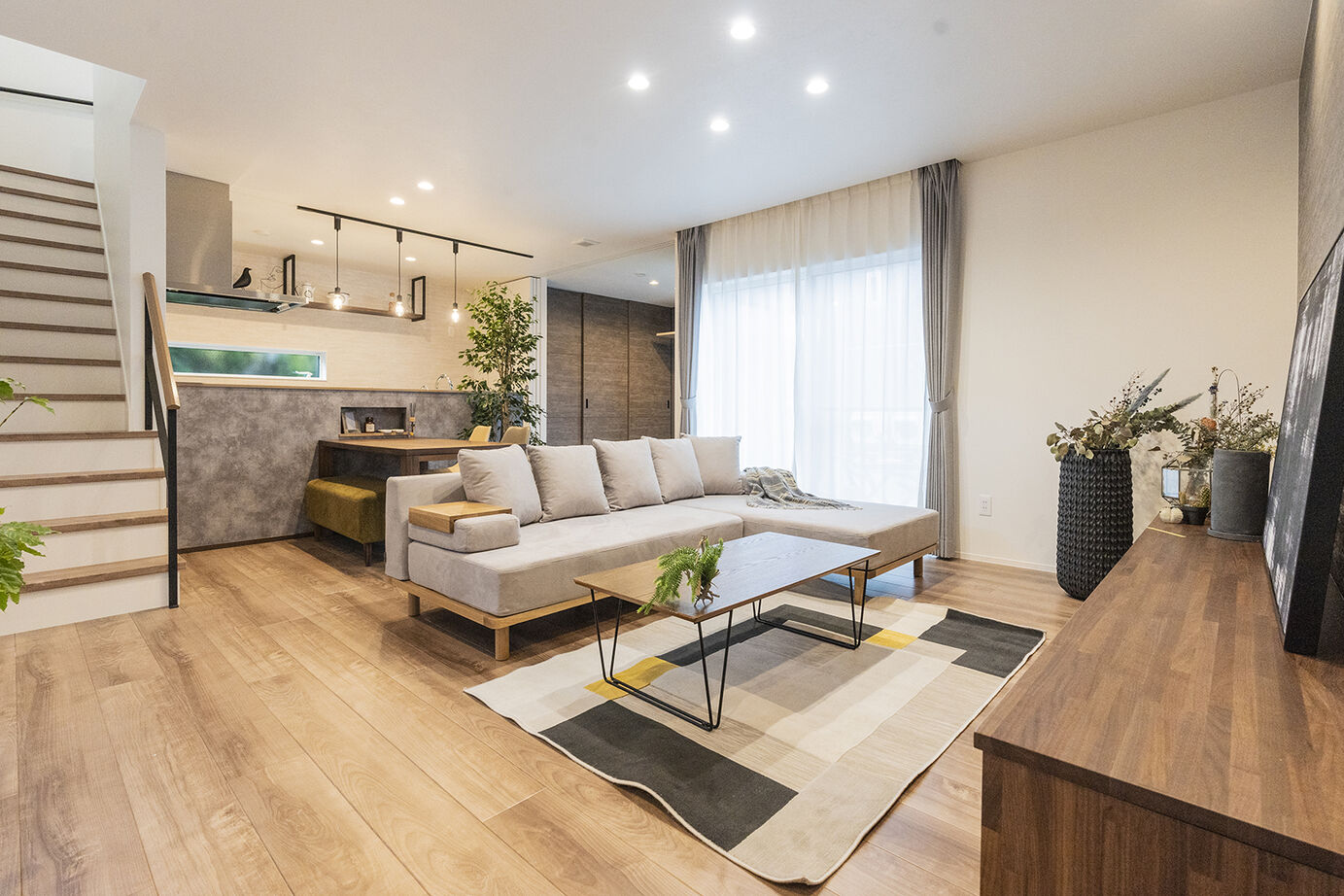 アントール 【3000万円～3499万円／ビルトインガレージ／間取図】心地よいデザインの住まいで、趣味をとことん楽しむの建築実例画像4