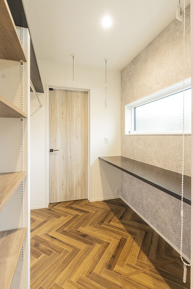 アントール 【3000万円～3499万円／ビルトインガレージ／間取図】心地よいデザインの住まいで、趣味をとことん楽しむの建築実例画像16