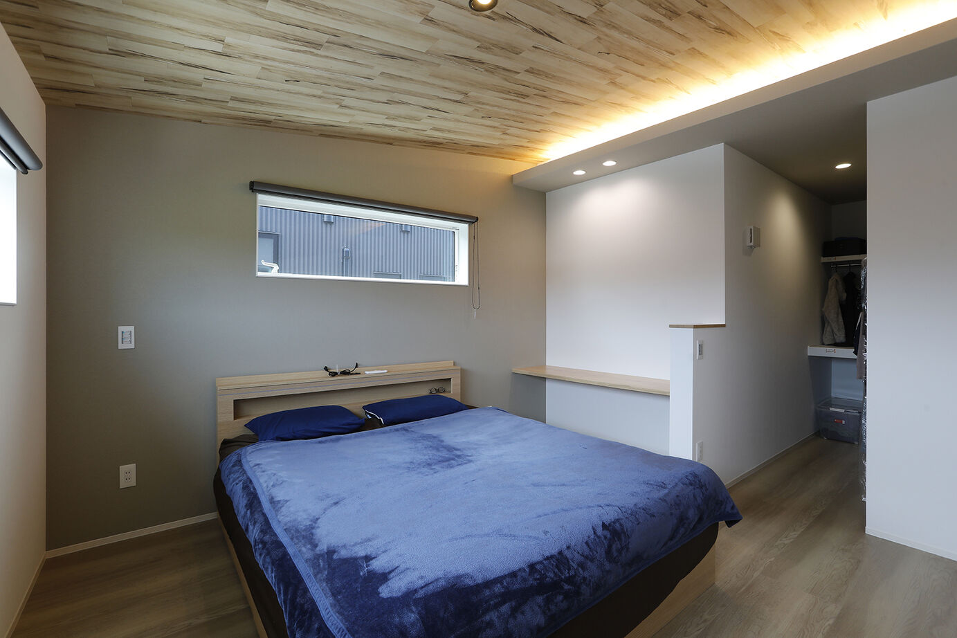 アントール 【3000万円～3499万円／テラス／収納充実／間取図】レッドシダーの板張り天井が最高！木の温もり溢れる家の建築実例画像7