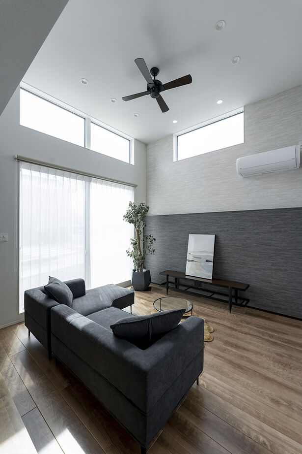 アントール 【3500万円～3999万円／ペット／ビルトインガレージ／間取図】スキップフロアとサンクンリビングが魅力の家の建築実例画像2