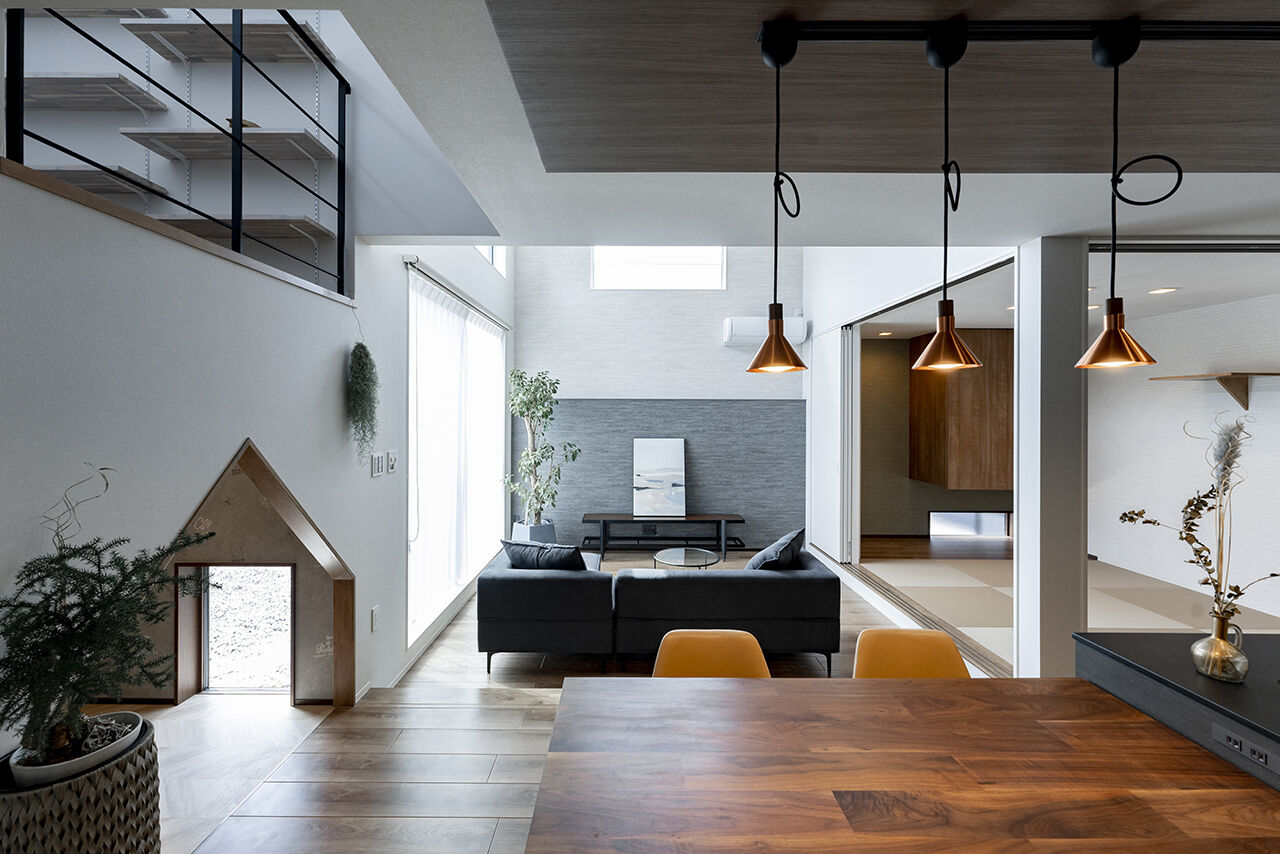 アントール 【3500万円～3999万円／ペット／ビルトインガレージ／間取図】スキップフロアとサンクンリビングが魅力の家の建築実例画像5