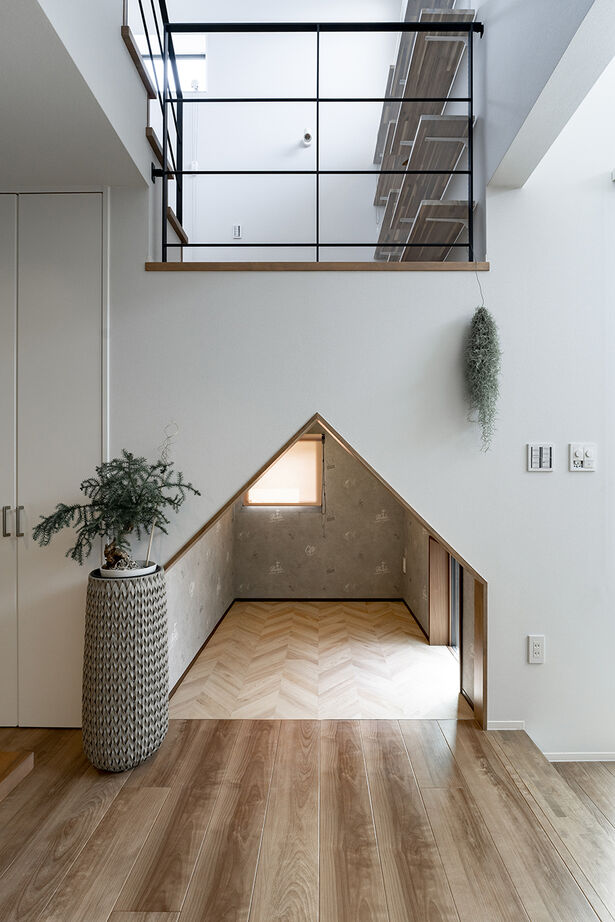 アントール 【3500万円～3999万円／ペット／ビルトインガレージ／間取図】スキップフロアとサンクンリビングが魅力の家の建築実例画像7