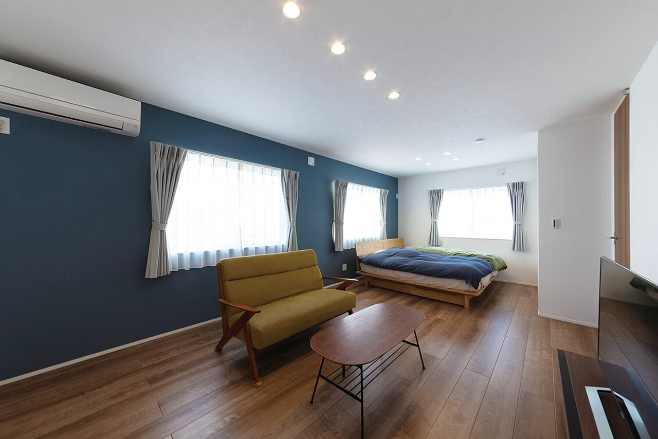 アントール 【2500万円～2999万円／収納充実／間取図】屋根まで届く吹き抜けが圧倒的な開放感を演出。光溢れる住まいの建築実例画像4