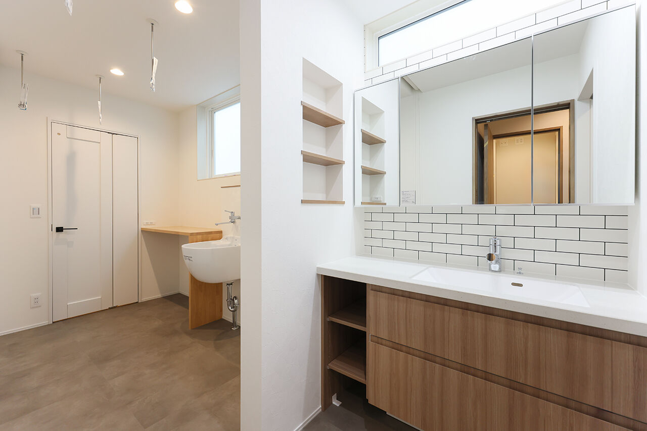 アントール 【2500万円～2999万円／家事動線／収納充実】温かみのあるデザインと効率的な動線で快適な住まいをの建築実例画像9