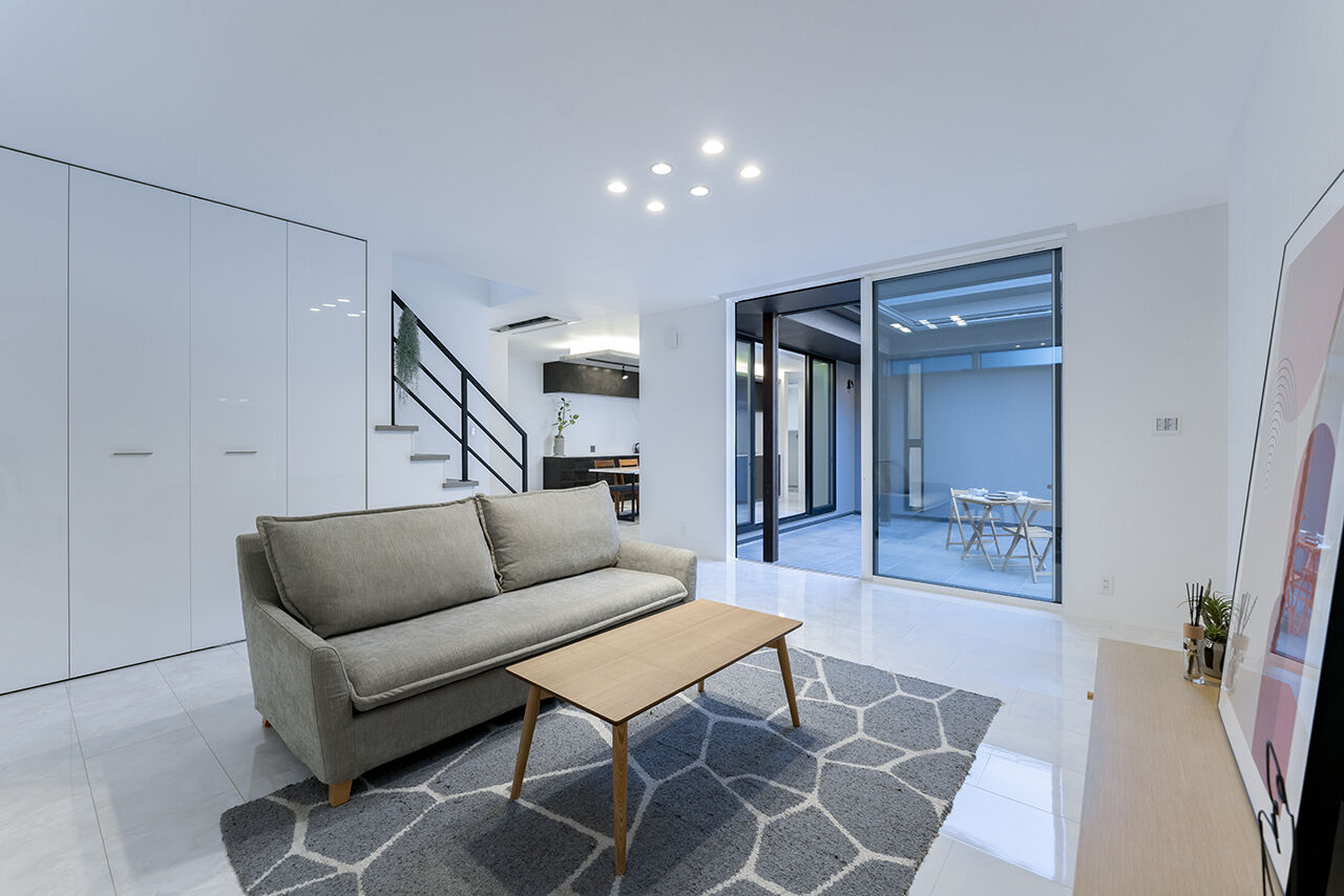 アントール 【ビルトインガレージ／中庭／収納充実／動線】ホテルライクな上質空間と中庭のある暮らしを楽しむの建築実例画像7