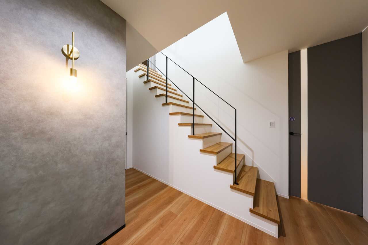 アントール 【2500万円～2999万円／家事動線／土間／間取り図】自然光がたっぷりと注ぎ込む居心地の良い住まいの建築実例画像5