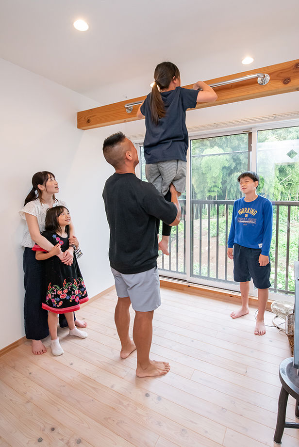 木のすまい工房 【2000万円台｜30坪｜スキップフロア】自分たちの想いを散りばめた、約30坪の家＜間取り図有＞の建築実例画像2