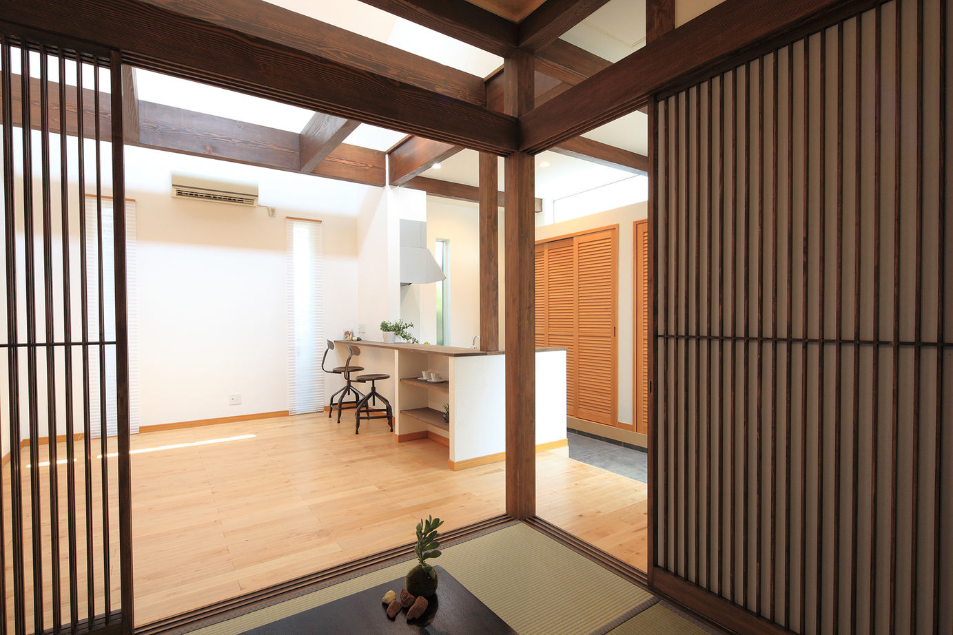 木のすまい工房 【1000万円台｜15坪｜平屋】延床面積約15坪。狭小地に建てた和モダンな平屋＜間取り図有＞の建築実例画像9