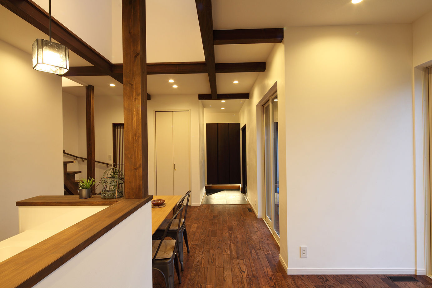 木のすまい工房 【2000万円台｜30坪｜和モダン】自然素材で創った古民家のような30坪和モダンの住まい＜間取り図有＞の建築実例画像5