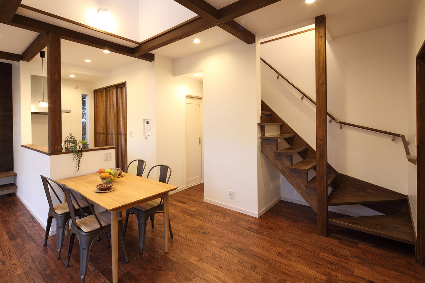 木のすまい工房 【2000万円台｜30坪｜和モダン】自然素材で創った古民家のような30坪和モダンの住まい＜間取り図有＞の建築実例画像7