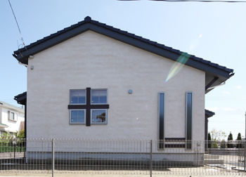 木のすまい工房 【2000万円台｜38坪｜平屋｜勾配天井】子どもたちが元気に走り回る和モダンのロフト付き平屋＜間取り図有＞の建築実例画像3