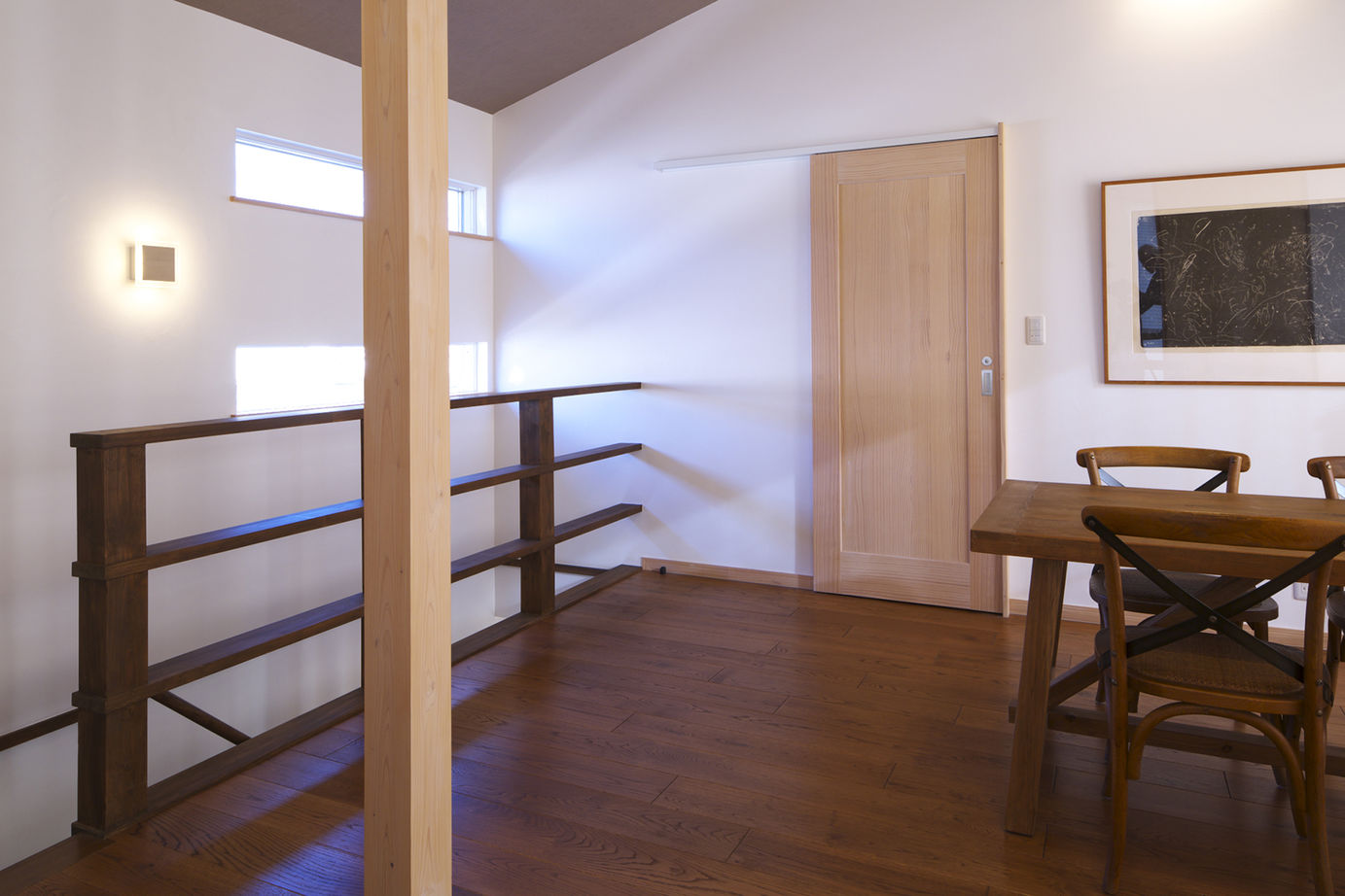 木のすまい工房 【2000万円台｜29坪｜和モダン】L字型の土間が1階フロアをつないだ、約29坪の家＜間取り図有＞の建築実例画像12