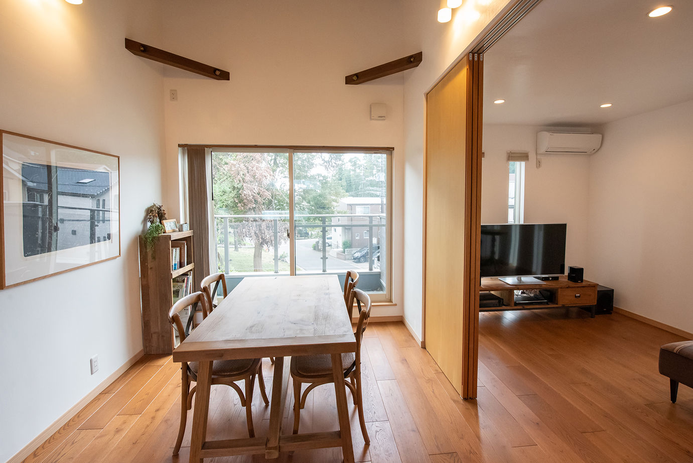 木のすまい工房 【2000万円台｜29坪｜和モダン】L字型の土間が1階フロアをつないだ、約29坪の家＜間取り図有＞の建築実例画像15