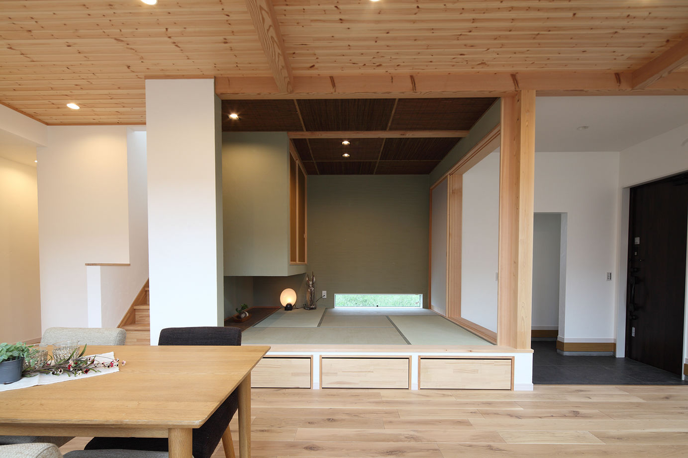木のすまい工房 【2000万円台｜38坪｜吹き抜け｜無垢】木の質感と美しさ感じる自然素材の住まい＜間取り図有＞の建築実例画像8