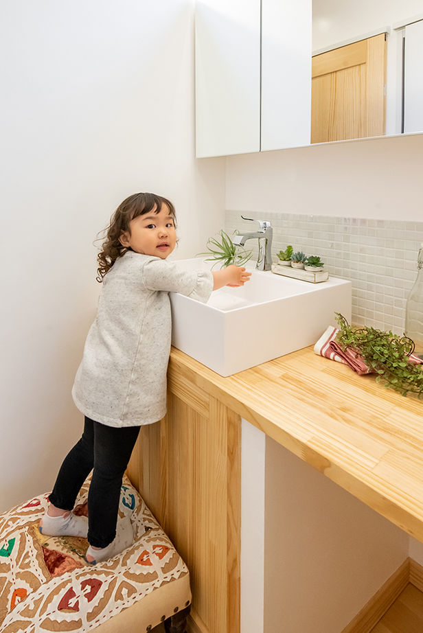 木のすまい工房 【2000万円台｜33坪｜無垢｜吹き抜け】毎日の家事や掃除がラクに！共働きの暮らしを快適に＜間取り図有＞の建築実例画像9