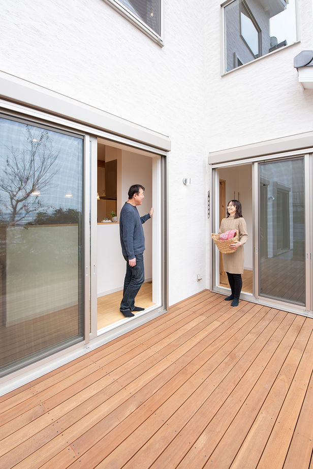 木のすまい工房 【1000万円台｜26坪｜家事動線】高台で光と風を日常に。 無垢と漆喰に癒される家＜間取り図有＞の建築実例画像8