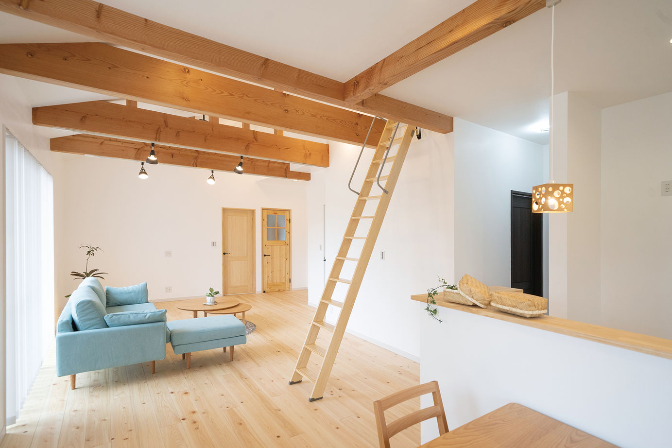 木のすまい工房 【2000万円台／平屋／延床29.1坪／間取図有】無垢材と漆喰により爽やかな空気に包まれ、健やかに暮らす平屋の建築実例画像3