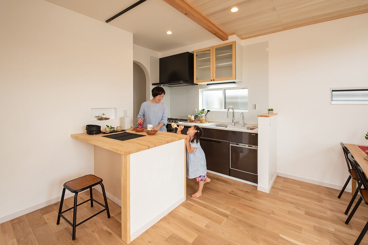 木のすまい工房 【2000万円台／2階リビング／間取図】溢れる光と開放感が嬉しい！敷地面積30.6坪に自然素材が心地いい家をの建築実例画像3