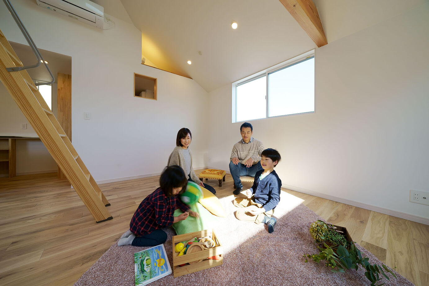 木のすまい工房 【2000万円台／狭小／ロフト／2階リビング／間取図】「22坪でも大丈夫!」。広さを感じ明るく開放的な木の家の建築実例画像7