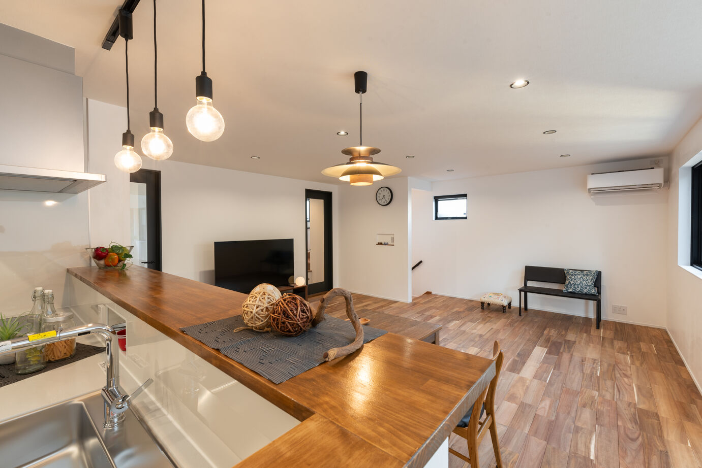 木のすまい工房 【5000万円台／ビルトインガレージ／インナーテラス／間取図】完全自由設計で叶えた3階建て二世帯住宅の建築実例画像6