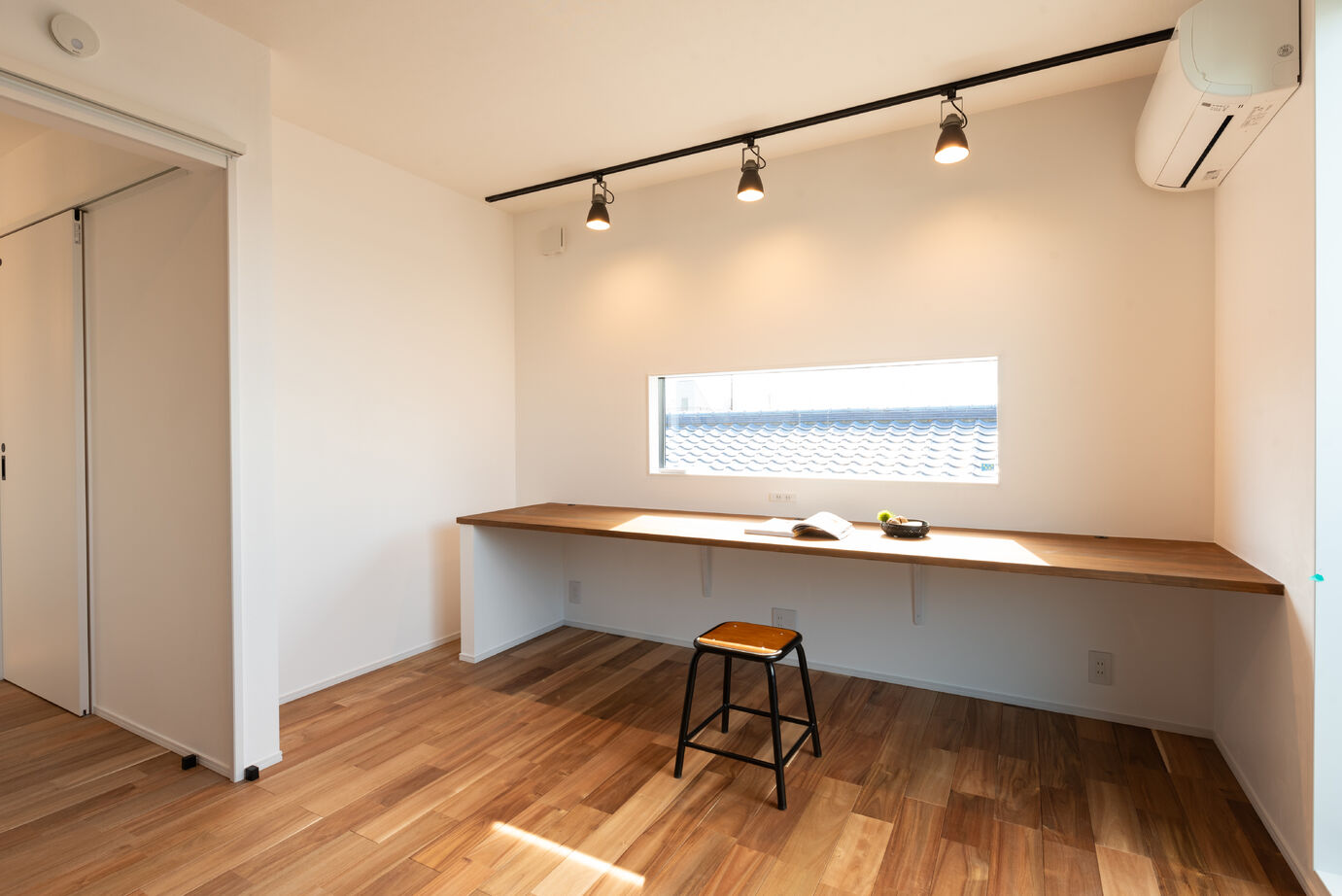 木のすまい工房 【5000万円台／ビルトインガレージ／インナーテラス／間取図】完全自由設計で叶えた3階建て二世帯住宅の建築実例画像11