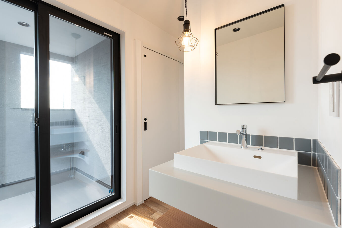 木のすまい工房 【5000万円台／ビルトインガレージ／インナーテラス／間取図】完全自由設計で叶えた3階建て二世帯住宅の建築実例画像13