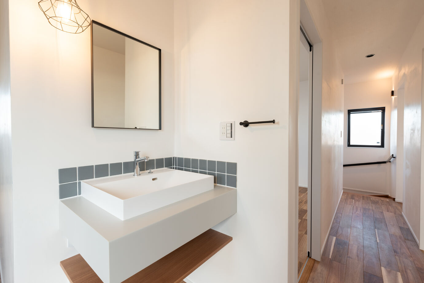 木のすまい工房 【5000万円台／ビルトインガレージ／インナーテラス／間取図】完全自由設計で叶えた3階建て二世帯住宅の建築実例画像14