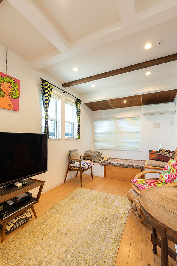 木のすまい工房 【3000万円台／狭小／3階建て／ビルトインガレージ／間取図】2階リビングはもちろん、家中を光が回るすまいの建築実例画像9