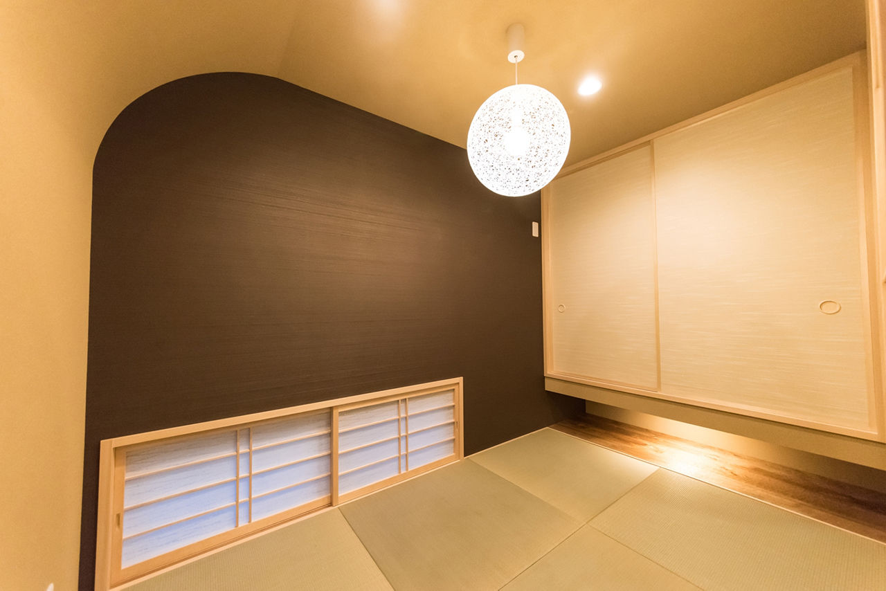 洛斗コーポレーション 【6人家族/子育て/家事ラク】暮らしやすい間取りや収納の工夫と、洗練されたデザインを両立させた住まいの建築実例画像3