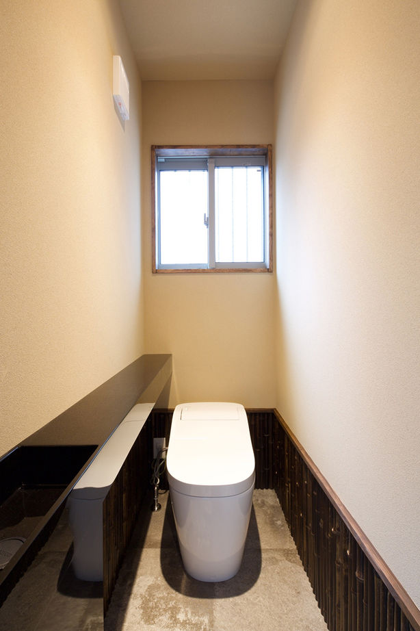 洛斗コーポレーション 【中庭/2階リビング/自然素材/子育て動線】北向き敷地でも光たっぷり。LDKに続く子ども部屋もポイントの建築実例画像10