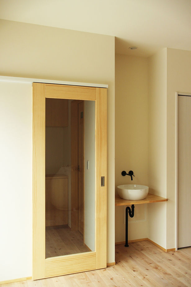 洛斗コーポレーション 【1000万円台/自然素材/ロフト】小さな2階建てに、間取りの工夫がいっぱい。「秘密基地」や趣味室も叶えたの建築実例画像8