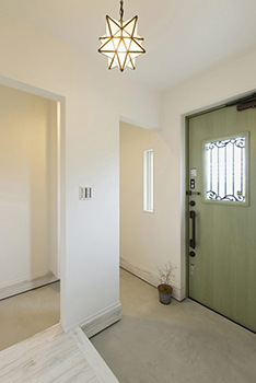 ヴィーヴル 【愛知県×樹脂サイディング】設計もコーディネートも女性建築士、予算を抑えた人で暮らすオシャレな家の建築実例画像9