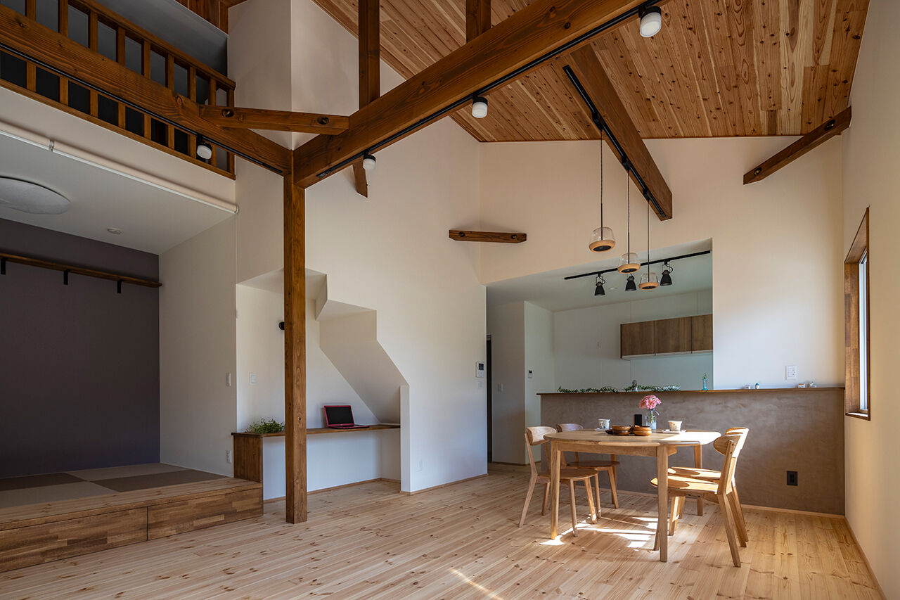 ヴィーヴル 【2500～2999万円×ドライウォール×北欧風ナチュラルモダン】約20帖の小屋裏収納がある平屋の家の建築実例画像2