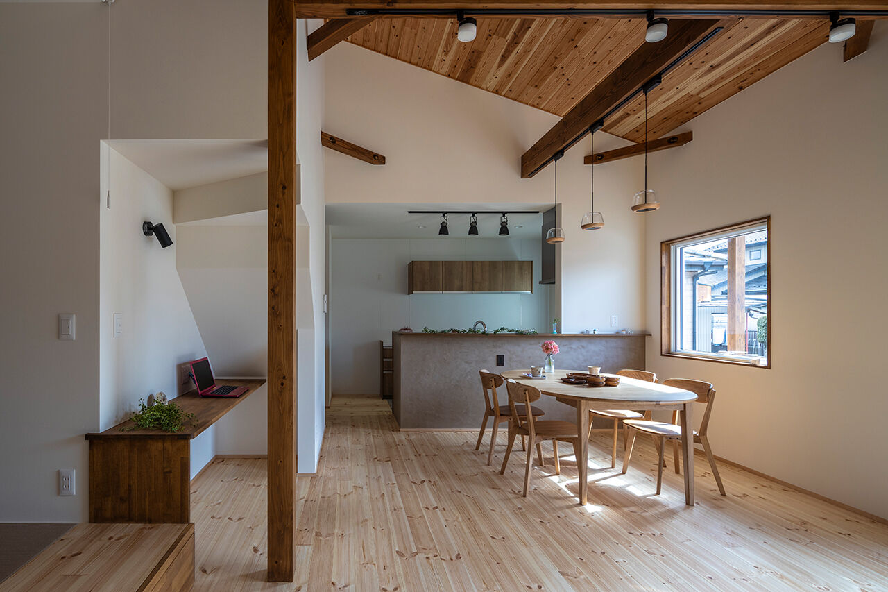 ヴィーヴル 【2500～2999万円×ドライウォール×北欧風ナチュラルモダン】約20帖の小屋裏収納がある平屋の家の建築実例画像3