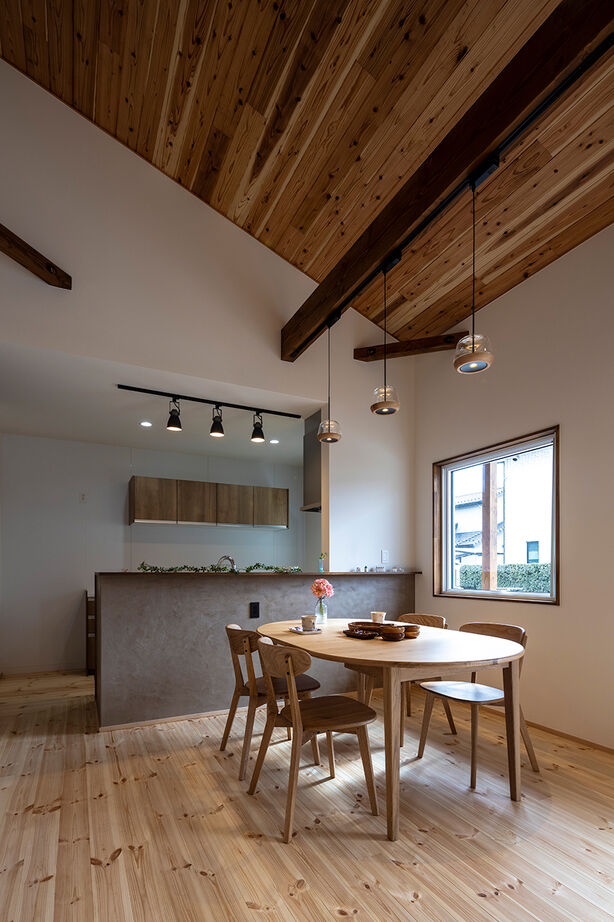 ヴィーヴル 【2500～2999万円×ドライウォール×北欧風ナチュラルモダン】約20帖の小屋裏収納がある平屋の家の建築実例画像4