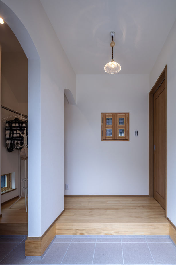 木暮らし工房サンハウス 【間取り図有／1000万円台後半／室内窓】家族のコミュニケーションもばっちり！室内窓のある家の建築実例画像4