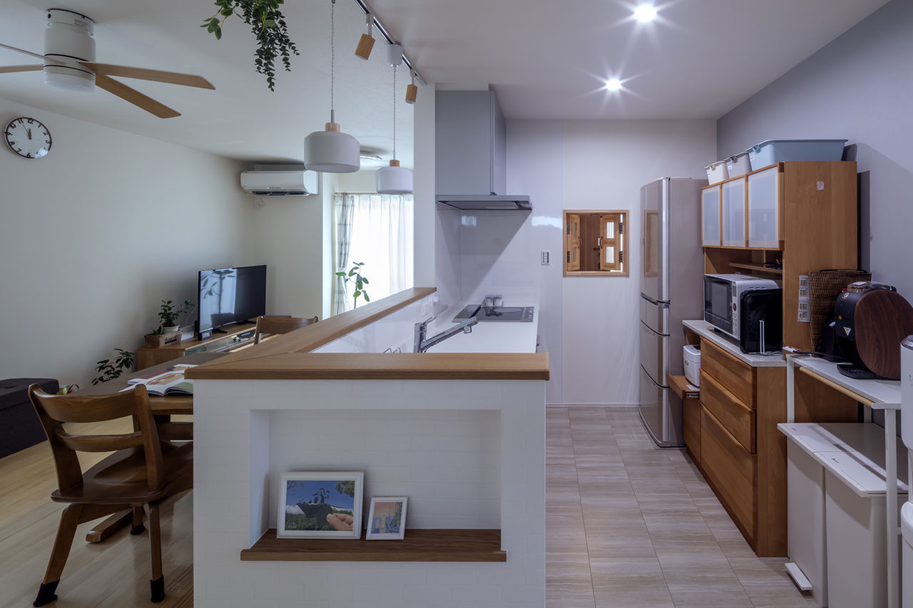 木暮らし工房サンハウス 【間取り図有／1000万円台後半／室内窓】家族のコミュニケーションもばっちり！室内窓のある家の建築実例画像9