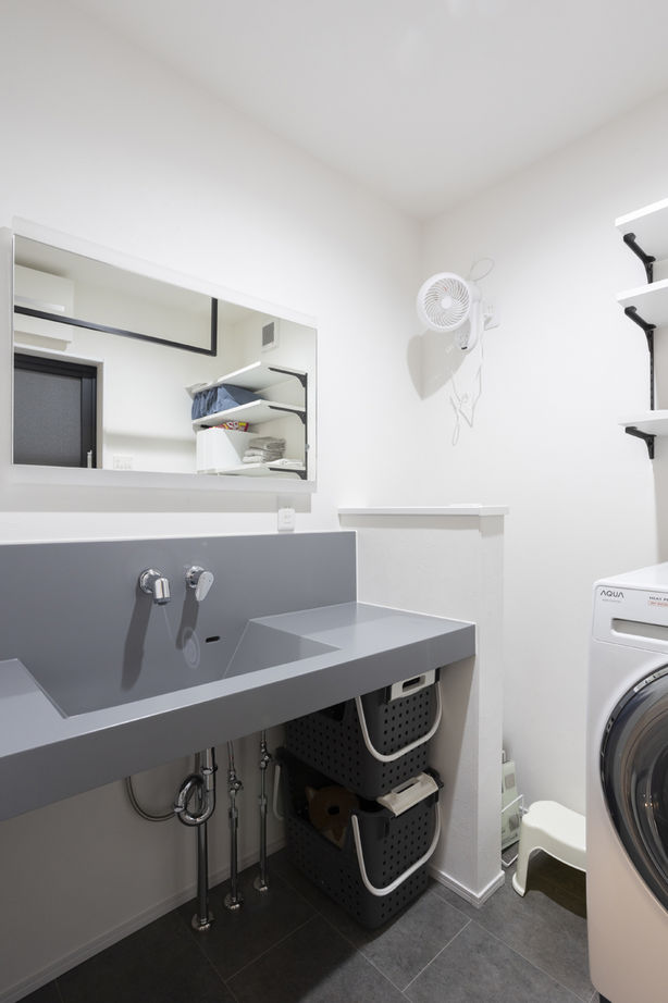 木暮らし工房サンハウス 【間取り図有／2000万円台前半／ペニンシュラキッチン／書斎】キッチンと床にこだわったおしゃれな家の建築実例画像9