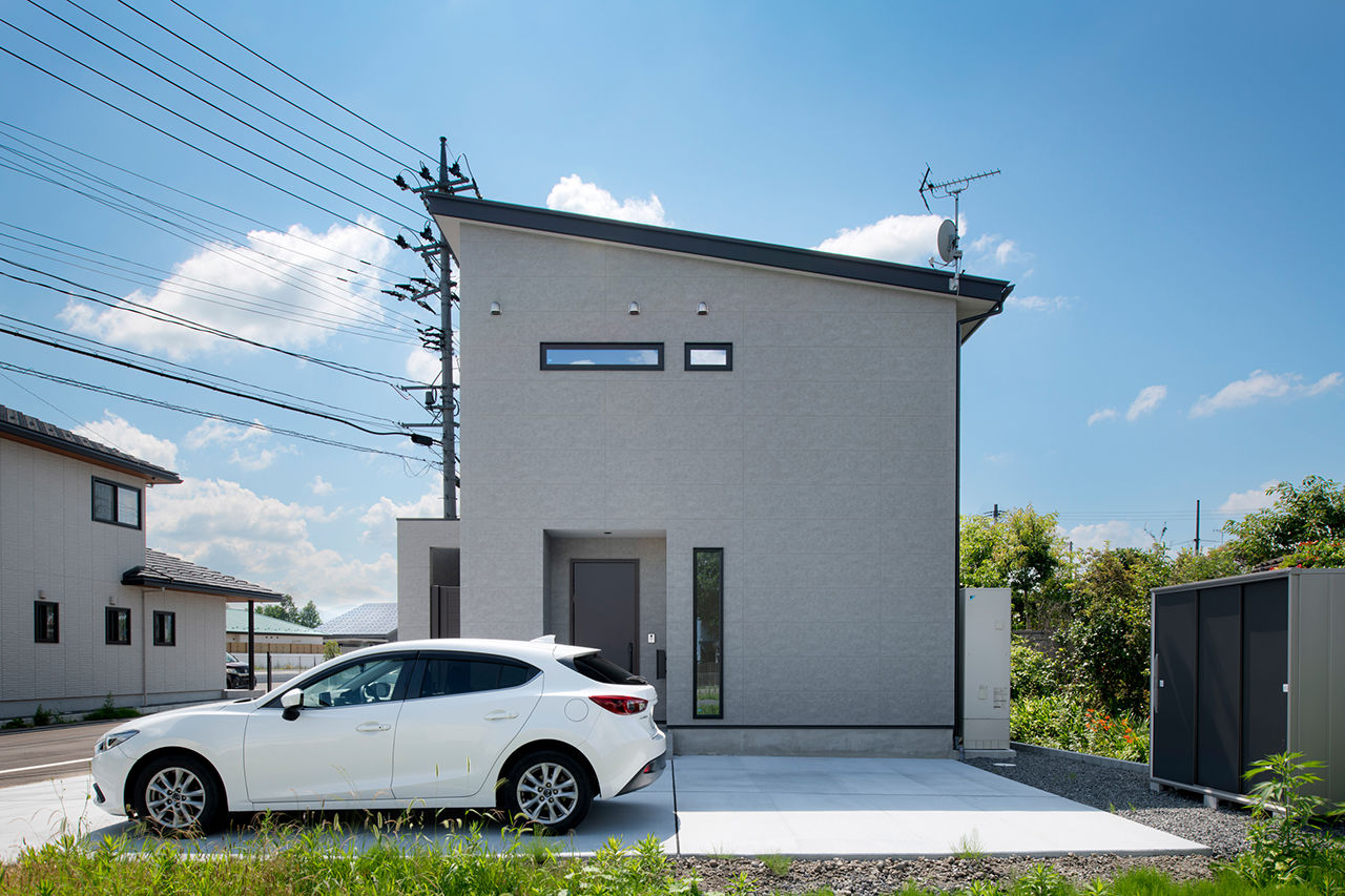 リンクワークス 【郡山市｜1800万円/延床32坪】生活感のない無機質なデザインや、外から見えない中庭を中心とした間取りが特徴の家の建築実例画像4