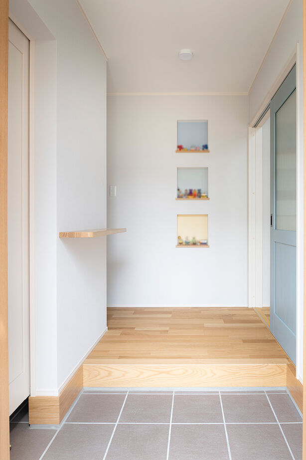 リンクワークス 【本宮市｜2200万円/延床36坪】青空を楽しめる開放的な吹抜けリビングが実現。大好きな電車が眺められる子ども部屋もの建築実例画像8