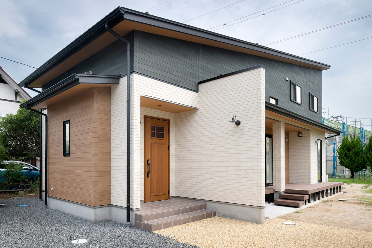 リンクワークス 【本宮市｜2200万円/延床36坪】青空を楽しめる開放的な吹抜けリビングが実現。大好きな電車が眺められる子ども部屋もの建築実例画像10