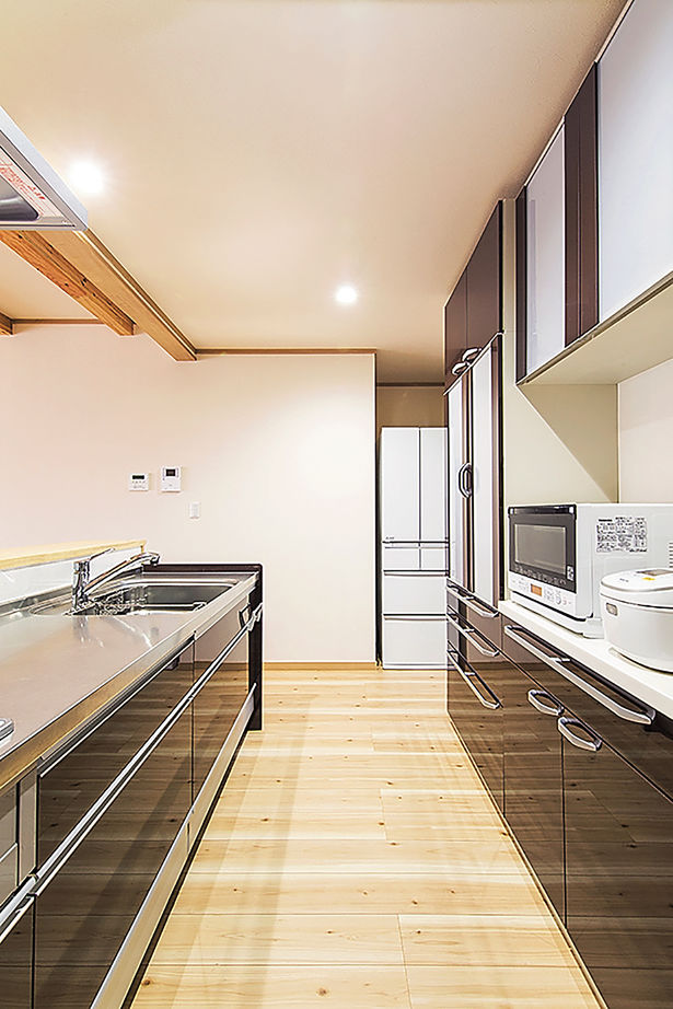 エルハウス（茅野市・諏訪市・松本市） 【4LDK平屋】動線バッチリ、明るさもクリア！平屋の快適な“真ん中”の建築実例画像5