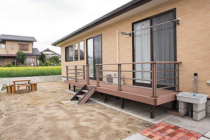 エルハウス（茅野市・諏訪市・松本市） 【4LDK平屋】動線バッチリ、明るさもクリア！平屋の快適な“真ん中”の建築実例画像9