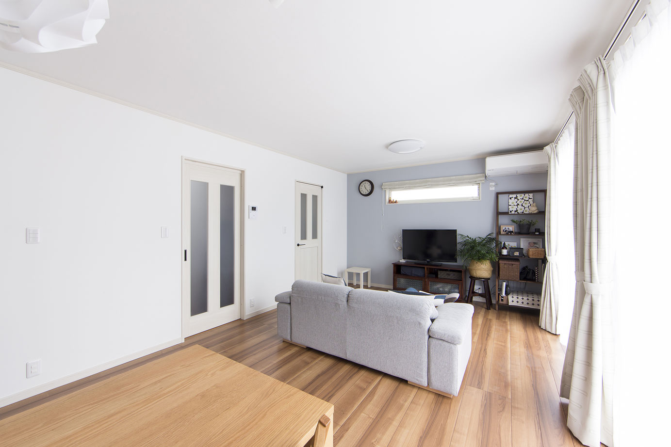 エルハウス（茅野市・諏訪市・松本市） 【3LDK２階建て】家族が集うリビングの快適さとライフスタイルを反映させた家の建築実例画像2